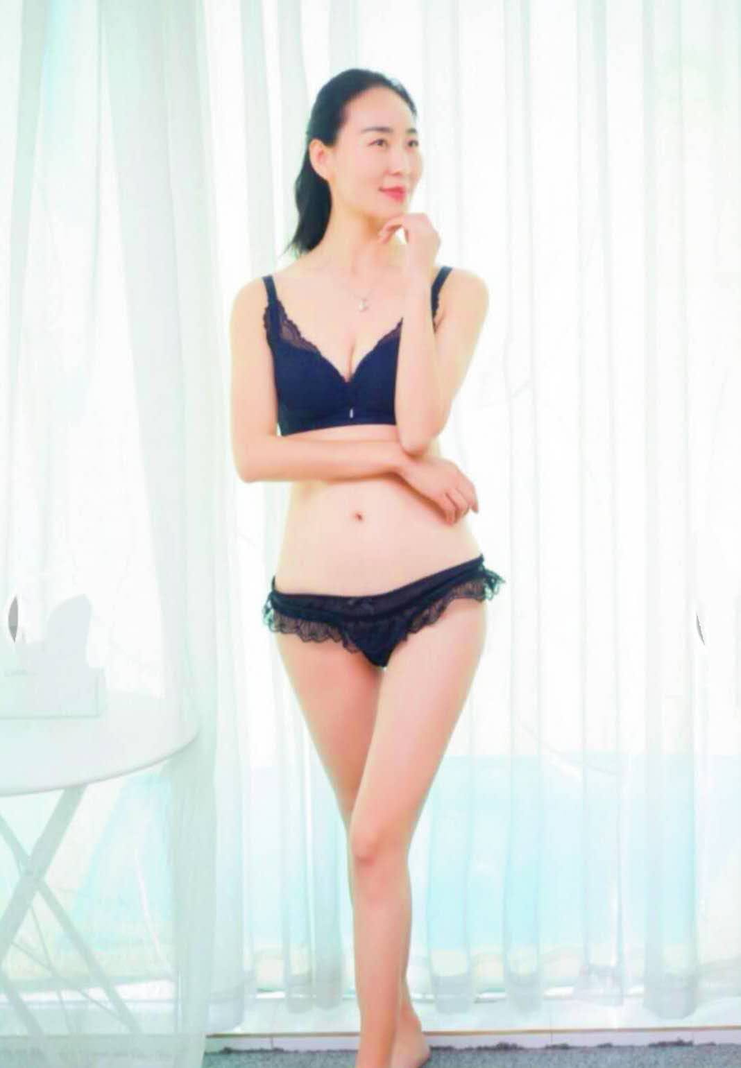 Asian Girl Alice