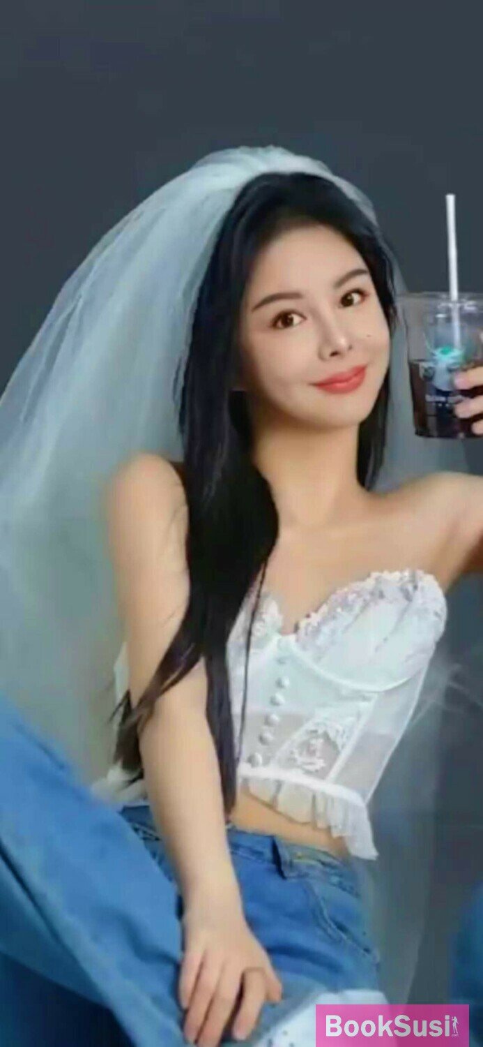 Asian Girl Kiki